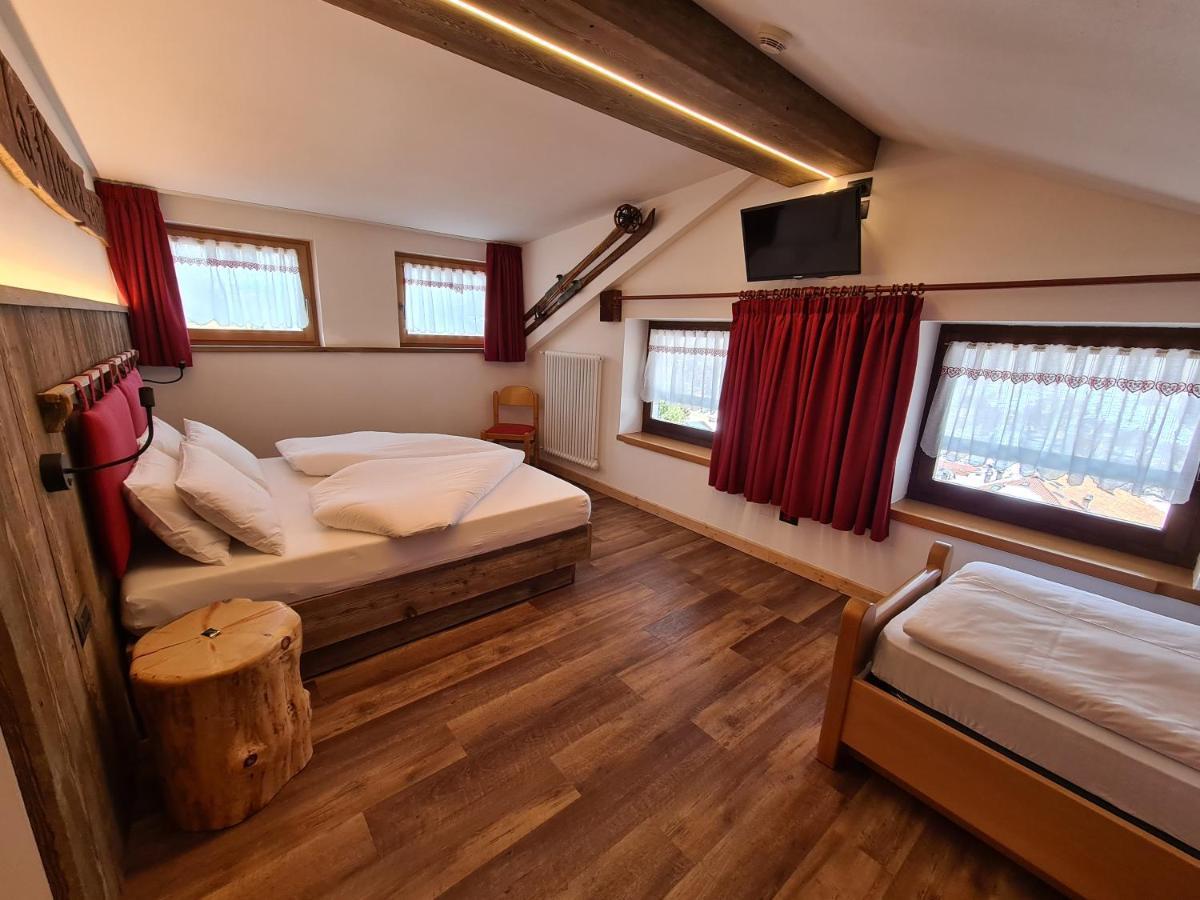 מואנה Hotel Piedibosco מראה חיצוני תמונה