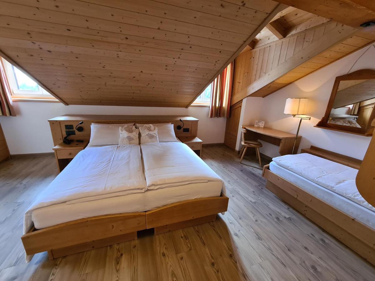 מואנה Hotel Piedibosco מראה חיצוני תמונה