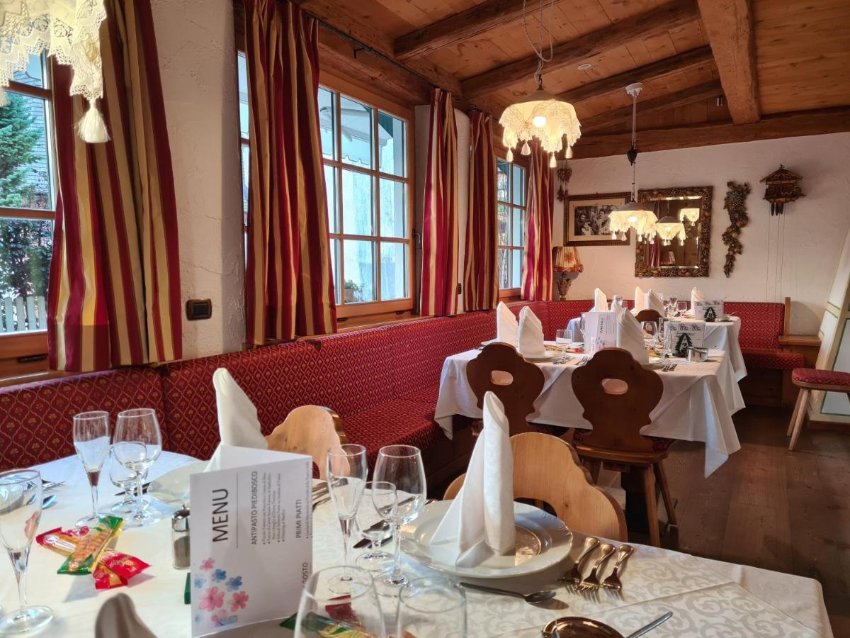 מואנה Hotel Piedibosco מראה חיצוני תמונה